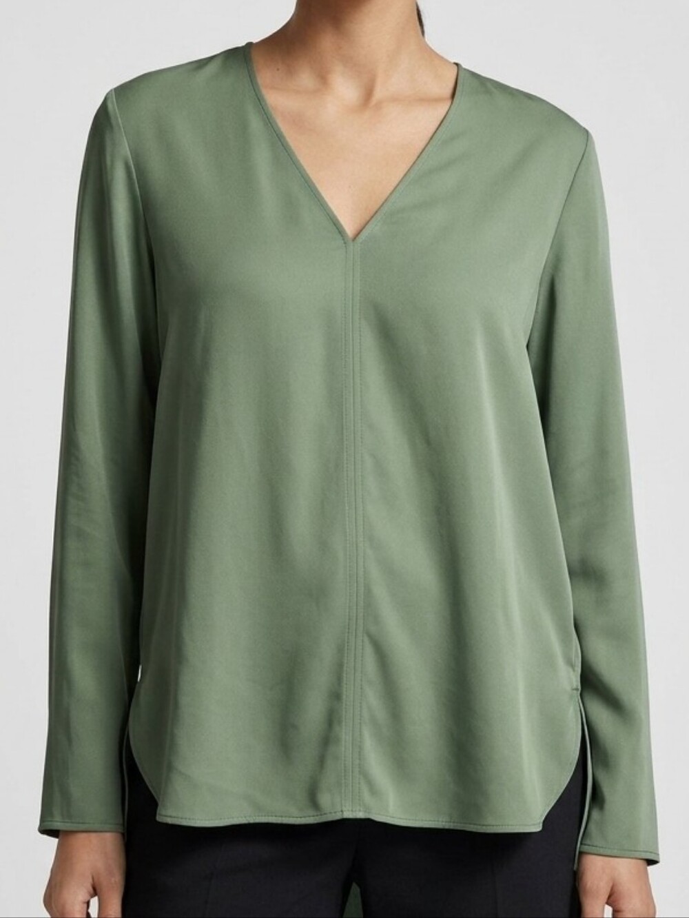 HUGO BOSS Green Silk Blend V-Neck Long Sleeve Blouse - Size 8